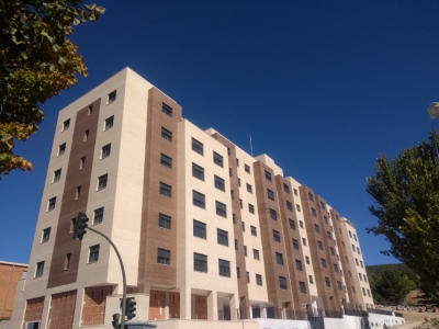 Construccion de 48 viviendas, Locales, trasteros y garajes en parcela edificatoria de la UE-11 de Cuenca, Camino de Cañete (Cuenca)