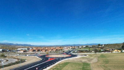 Ejecucion de la Glorieta de conexion de la UE-17 y UE-18 con la carretera M-103, en Talamanca del Jarama (Madrid)