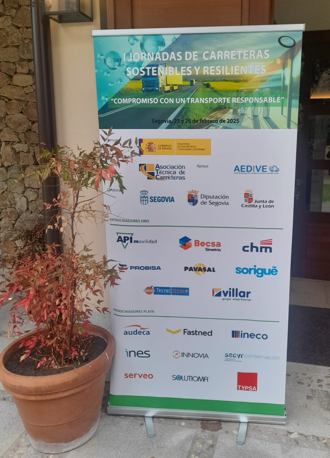 Viales y Obras Públicas participa en las I Jornadas de Carreteras Sostenibles y Resilientes en Segovia