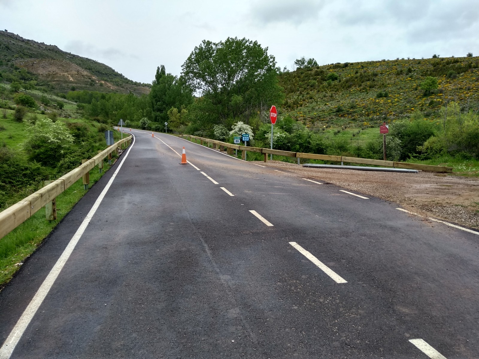 Ensanche y mejora de la CM2106 Peralejos de las Truchas (CUENCA)