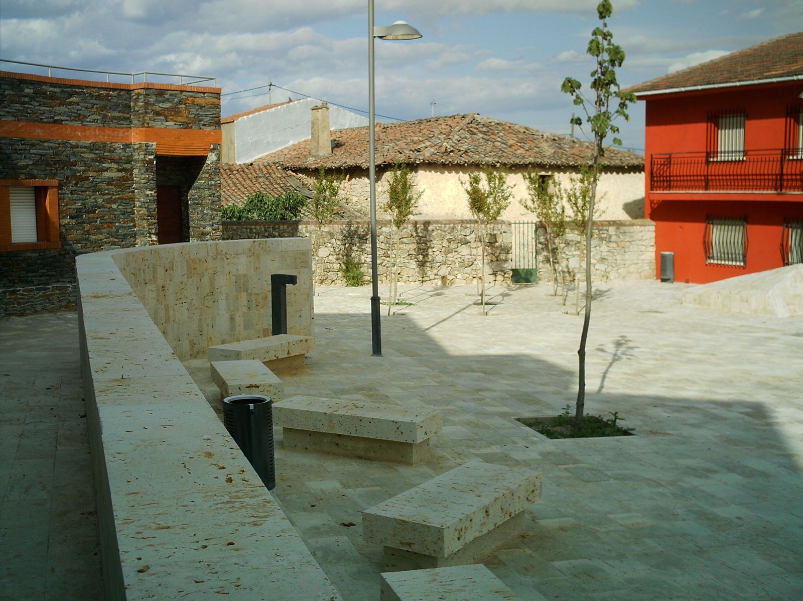 Proyecto de ejecución para la creación, dotación, mejora y modernización de espacios productivos e instalaciones en San Lorenzo de la Parrilla (Cuenca)