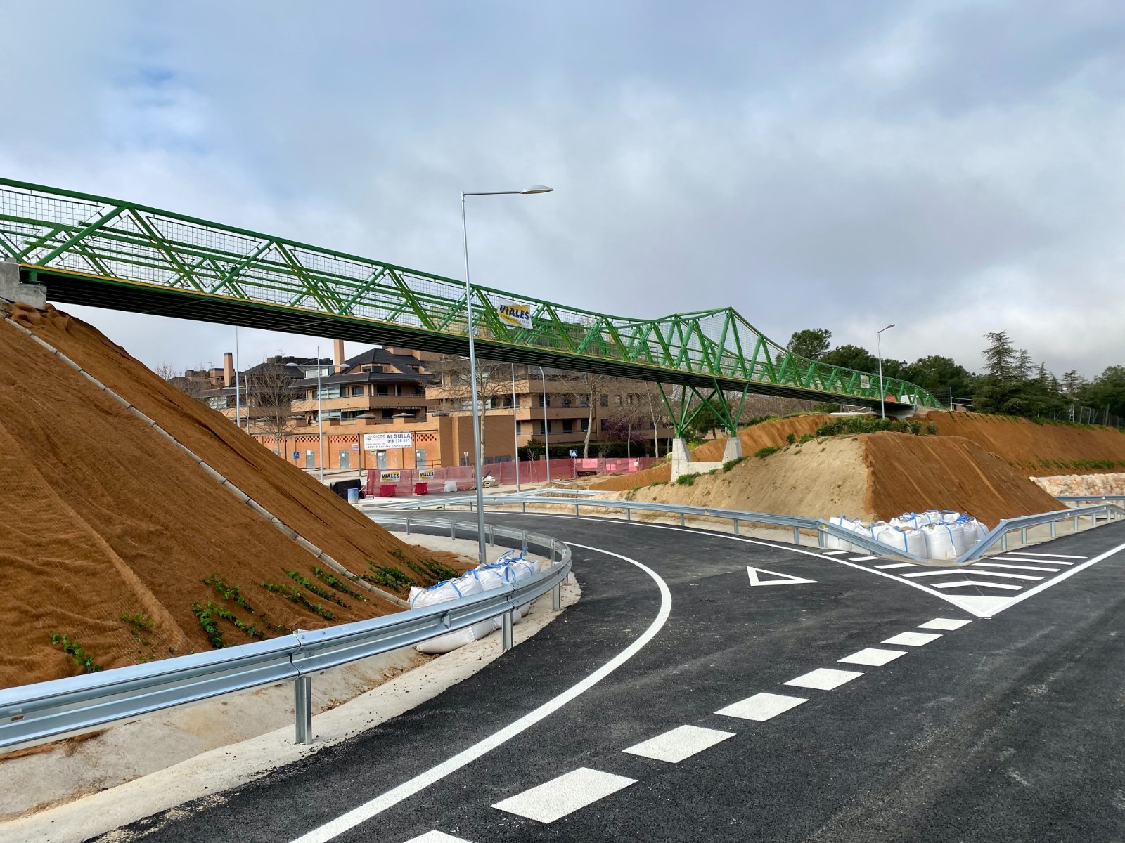 Conexión de la Avenida  Isabel de Farnesio con la carretera M-513  Boadilla del monte (MADRID)