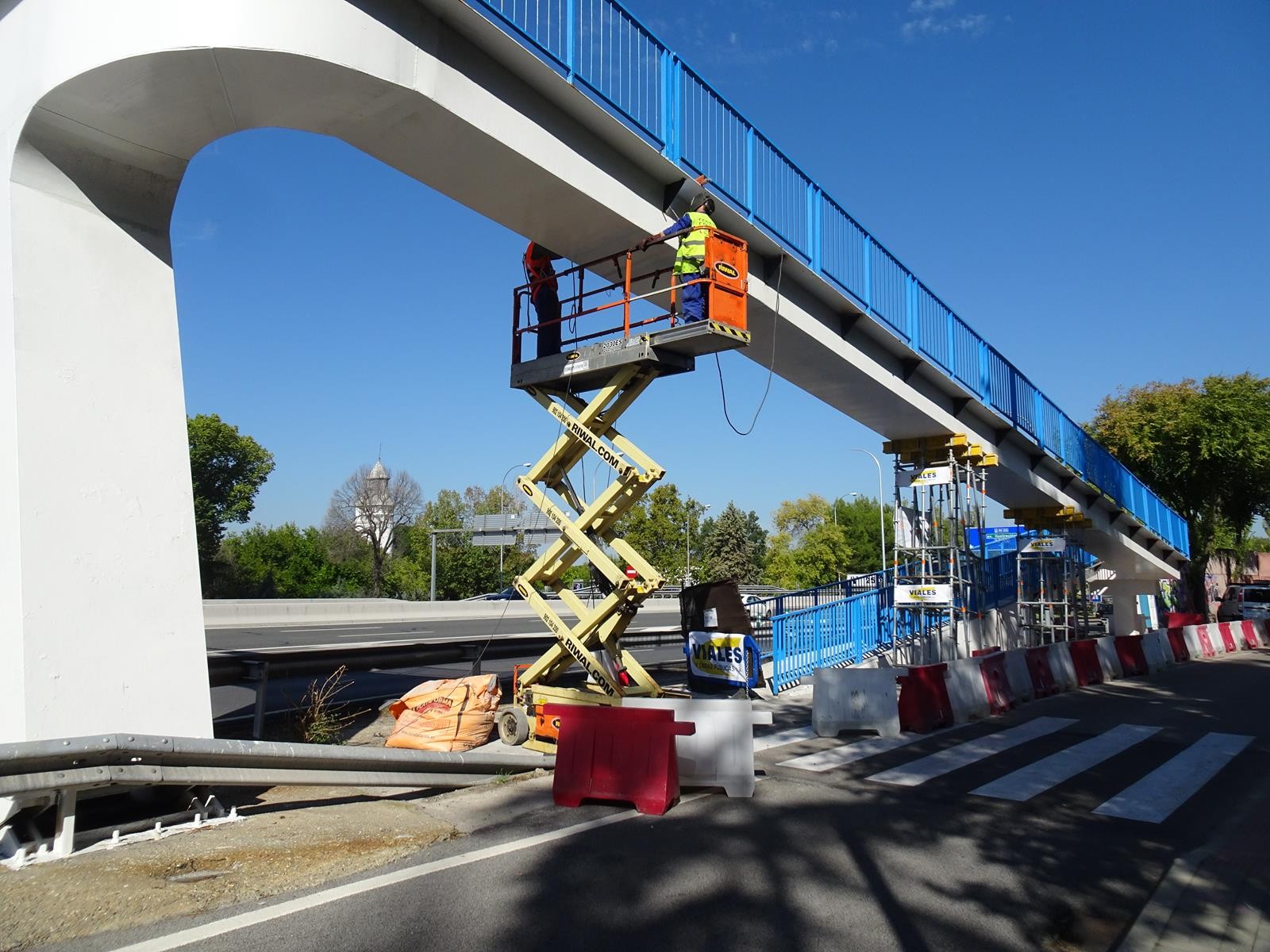 Rehabilitación pasarela Fuentelareina M-30 (Madrid)