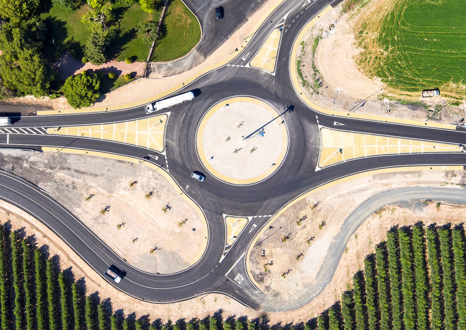 Mejora de intersecciones y reordenación de accesos N-240 (Lérida)